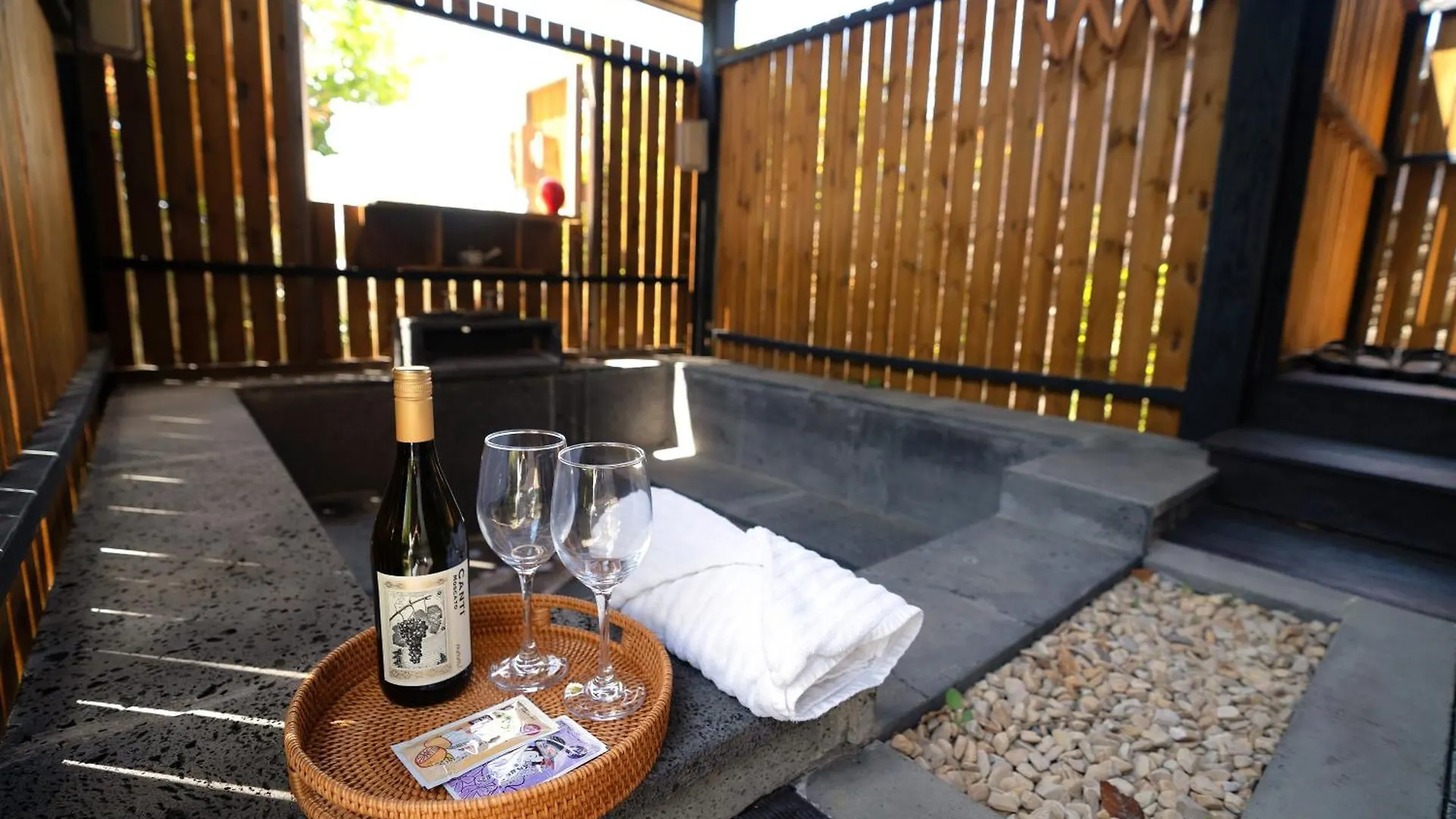 Japanese Jacuzzi Apartment Jeju 0*,