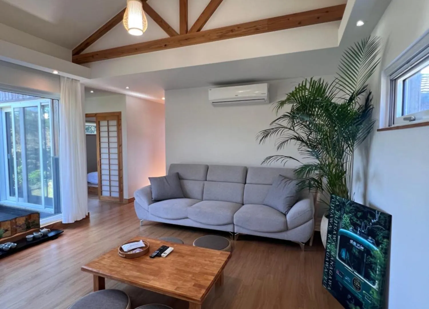 Japanese Jacuzzi Apartment Jeju